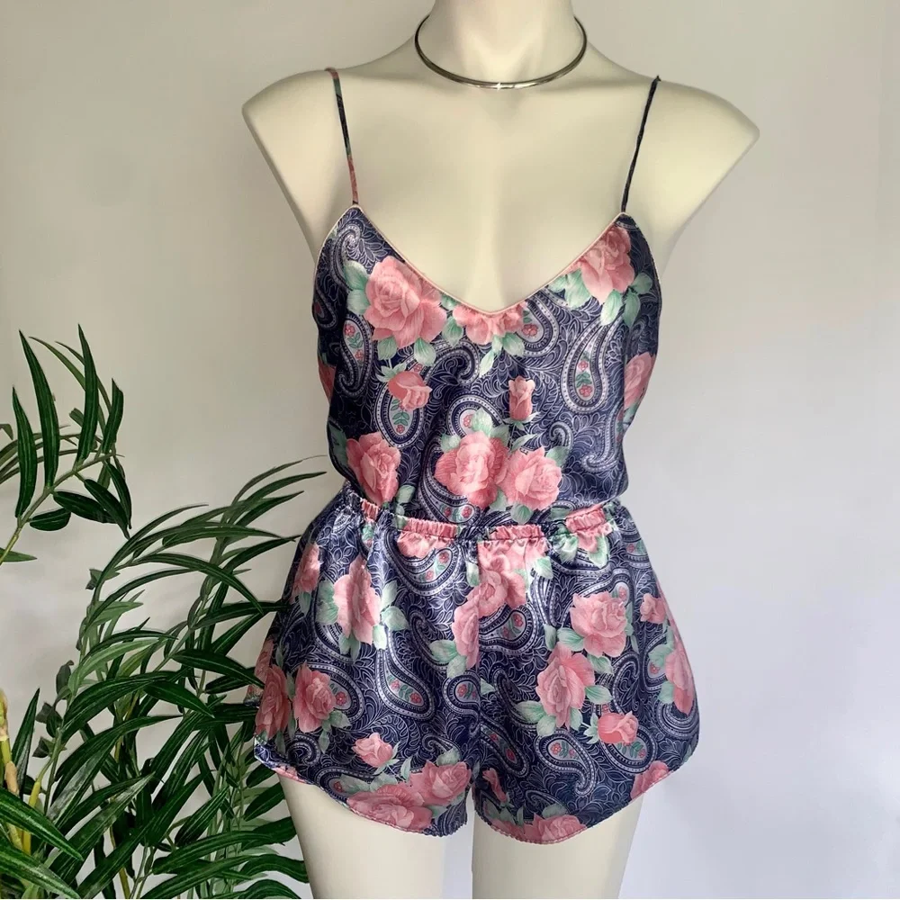 s a t i n :: Silky Floral 3pc Set Satin Robe Shorts Camisole - Picture 5 of 13